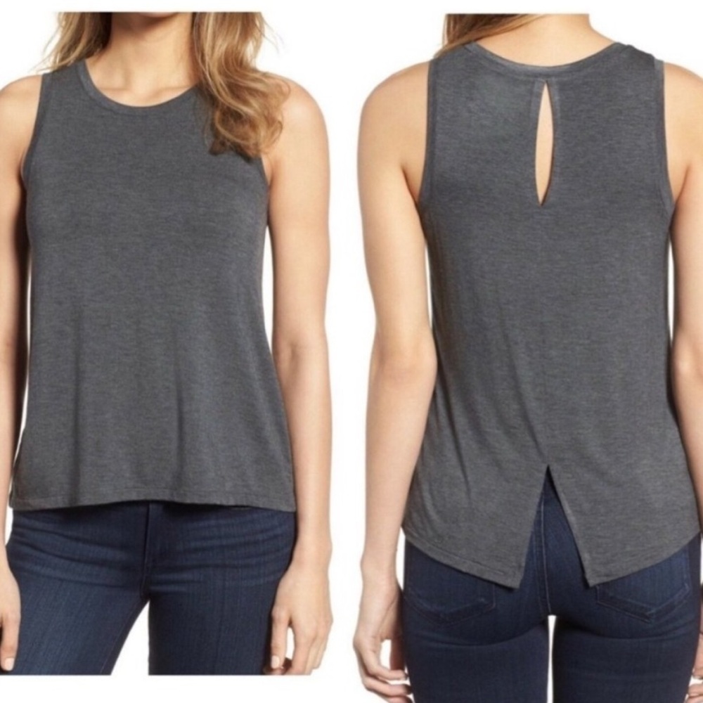 Halogen Sleeveless Keyhole Crewneck
Vented Back Tank Women’s Size Large in Gray